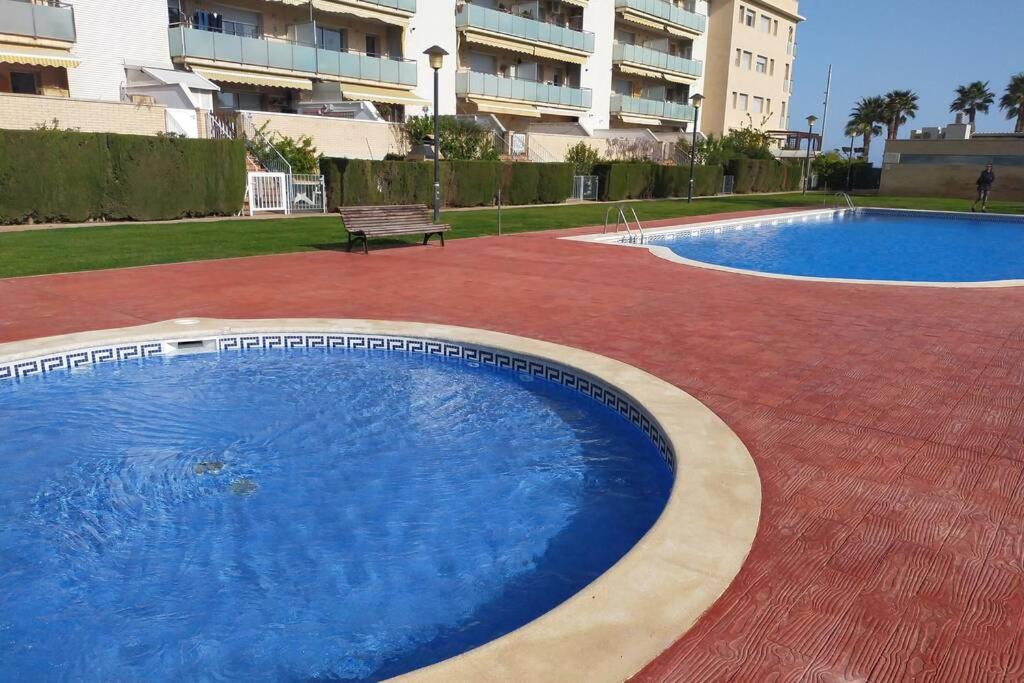 Apartamento Para 5 Personas Frente Al Mar Con Piscina Y Parking Кубеляс Екстериор снимка