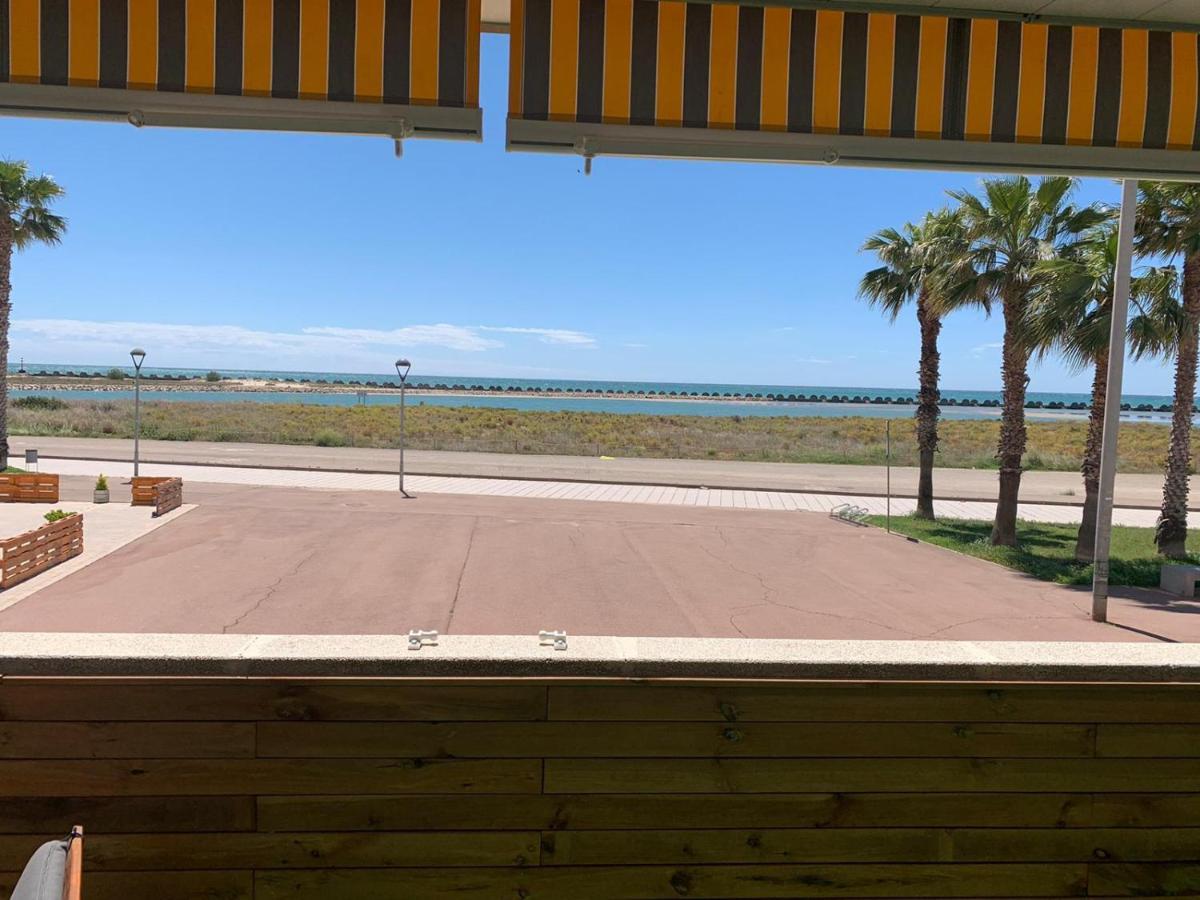 Apartamento Para 5 Personas Frente Al Mar Con Piscina Y Parking Кубеляс Екстериор снимка